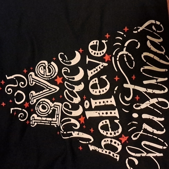 I closam shirt size medium - Picture 4 of 4